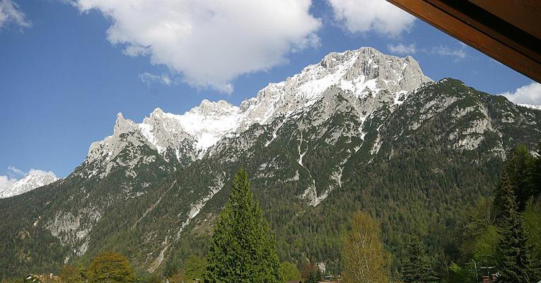 Gaestehaus Kurparkfrieden Mittenwald Exterior foto